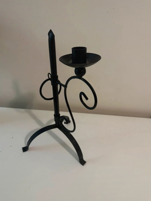 Candle holder used