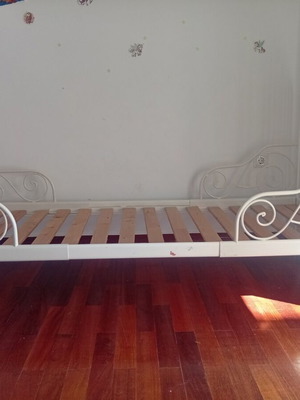 IKEA MINNEN extendable children's bed frame