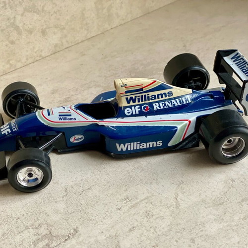 Williams FW 14 Formula 1 Model Car like new, 1/24 scale