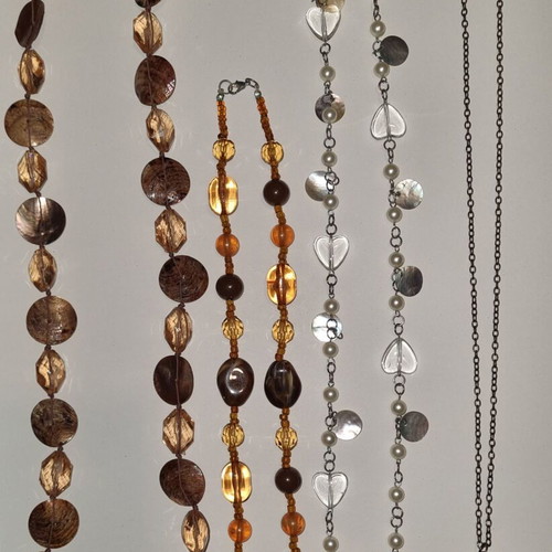 Various necklaces, bracelets and earrings like new