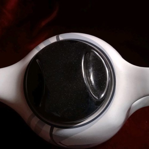 Teapot new, height 16 cm, circumference 46