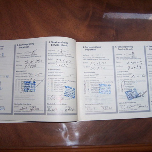Opel Vectra service book used
