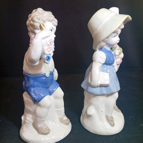 Vintage porcelain figurines Wagner & Apel set of 2