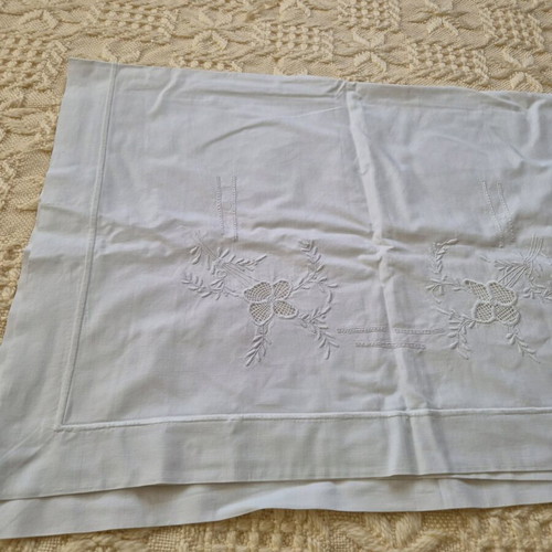 Pillowcases set of 3 white, new