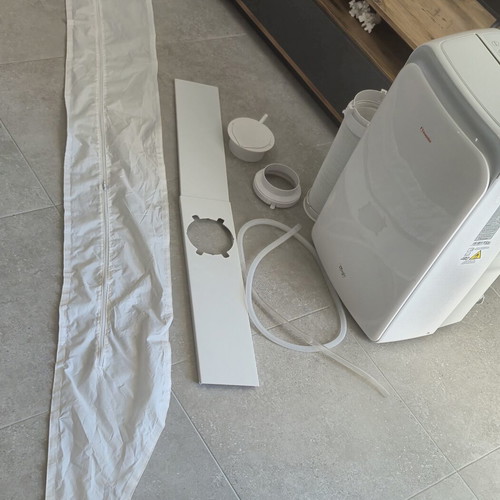 Invertor Magic 12,000 BTU portable air conditioner like new