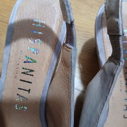 Hispanitas leather women's mules size 40 like new beige