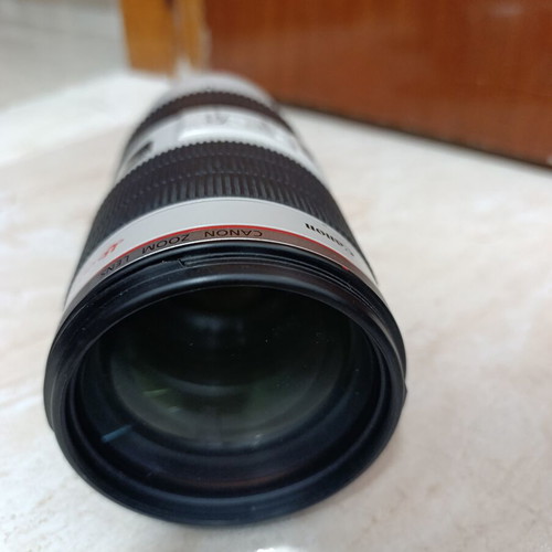 Cano EF 70-200 f/2.8 II lens