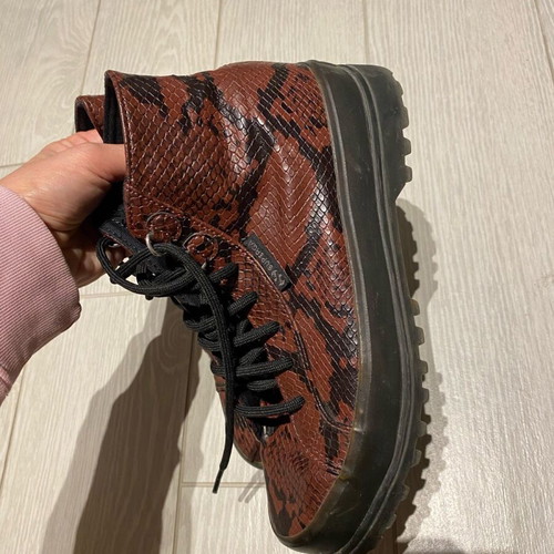 Superga leather ankle boots like new with snake pattern in burgundy and black