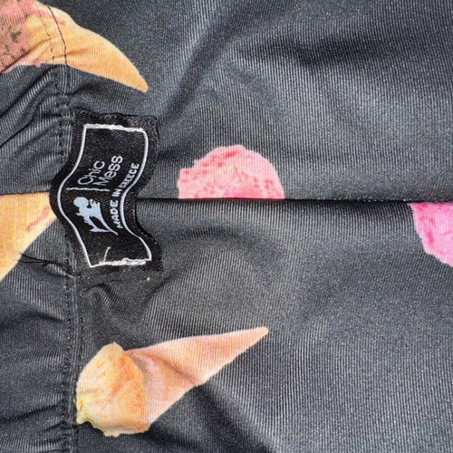 Chic Mess leggings with ice cream design, size Small, like new