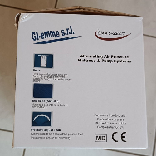 Alternating air pressure mattress like new with pump and repair kit