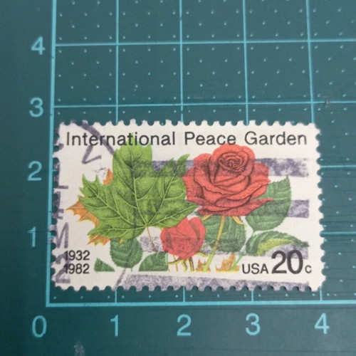 United States 1982 International Peace Garden stamp like new