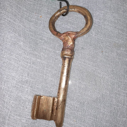 Bronze key used, old 10cm mansion front door