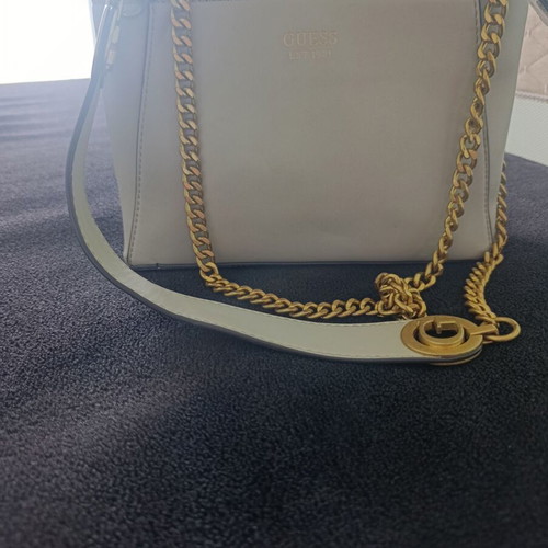 Guess shoulder bag used, ice white with gold chain