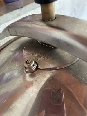 Seb pressure cooker used with replaceable broken handle