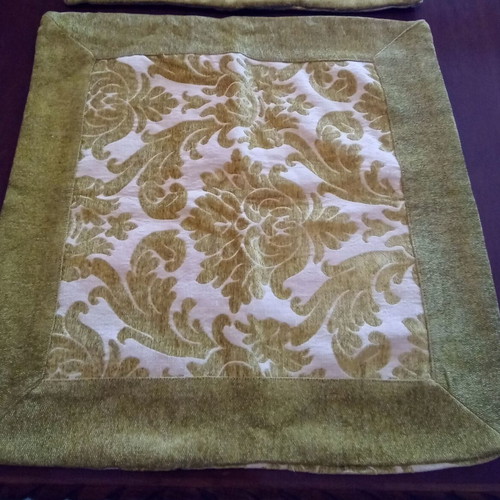 Large sofa pillowcases pack of two like new, 58×58 cm