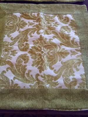 Large sofa pillowcases pack of two like new, 58×58 cm