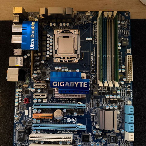 PC Gaming Set Core i7 950 with Gigabyte X58 Motherboard and 4GB RAM used