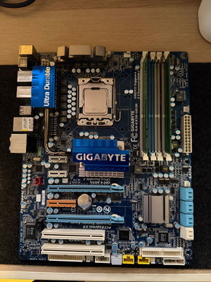 PC Gaming Set Core i7 950 with Gigabyte X58 Motherboard and 4GB RAM used