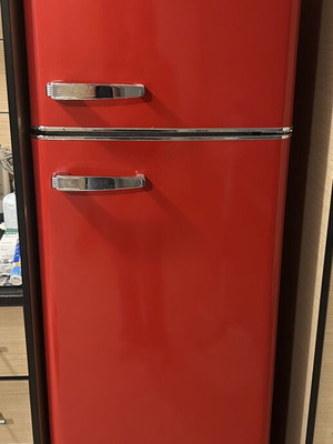 Ψυγείο Morris MRS-31240R Retro, χωρητικότητα 246L