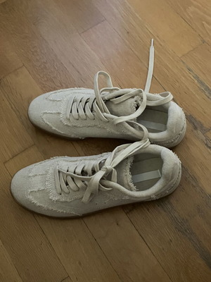 H&M canvas sneakers beige size 39