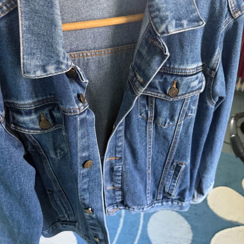 Denim jacket size M like new, blue