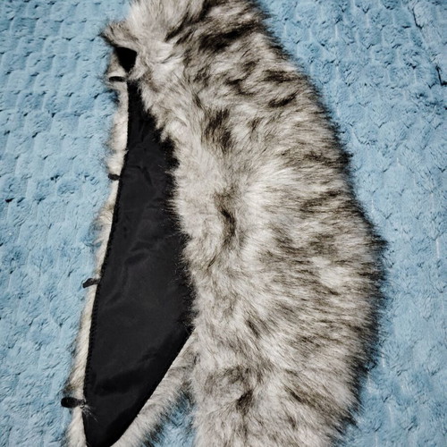 Synthetic fur collar, grey