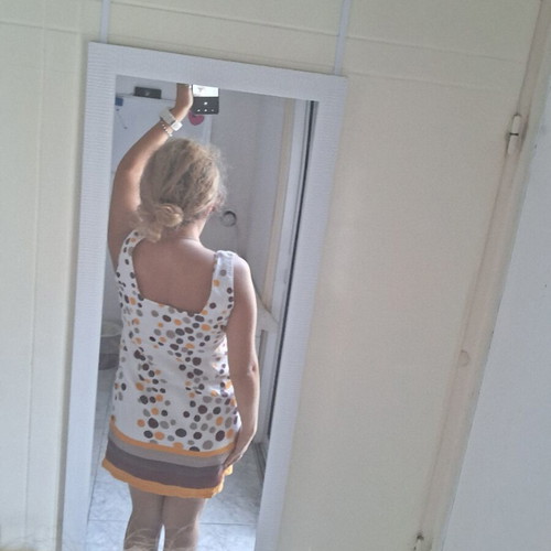 Dress like new with colorful print, sizes S and M