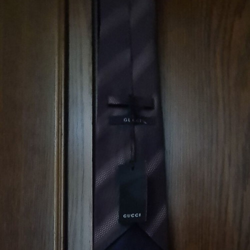 Gucci tie 100% silk new