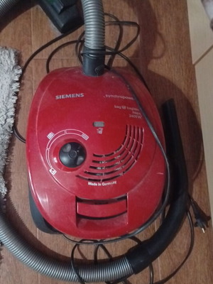 Прахосмукачка Siemens 2400W като нова