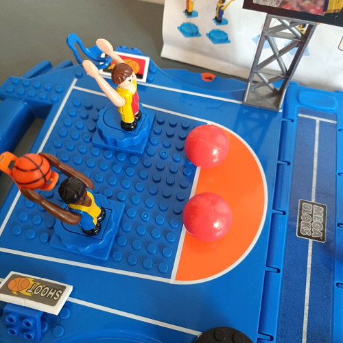 Mega Bloks Sports 2 Go Basketball Set like new, 75 pcs, with extra hoops