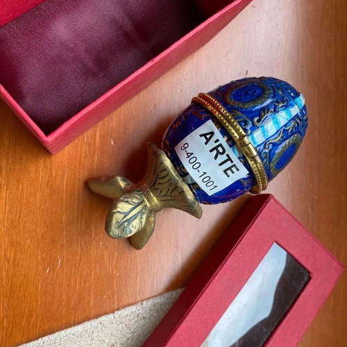 Decorative eggs new with base 12cm