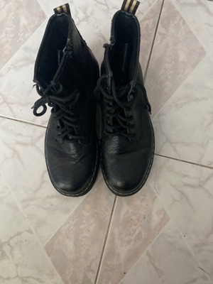 Women's black ankle boots like new, size 39