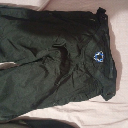 Macna motorcycle jacket and pants set xs like new with armor