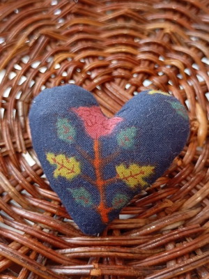 Handmade fabric brooch heart-shaped, height 4 cm