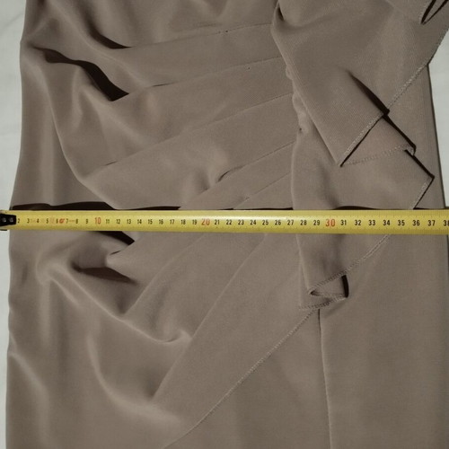 Dress beige sleeveless elastic like new, size M