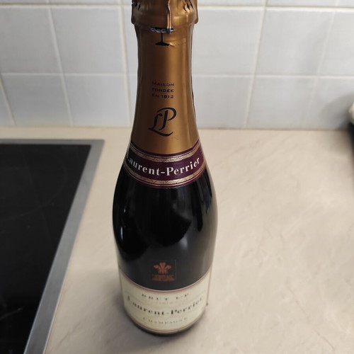Laurent-Perrier Brut Champagne 750ml like new