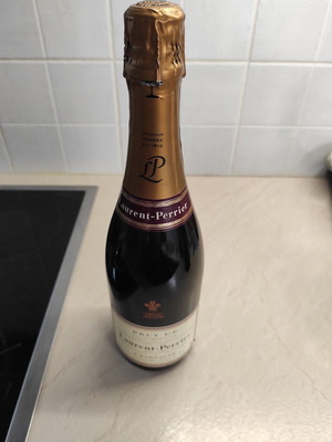 Laurent-Perrier Brut Champagne 750ml like new