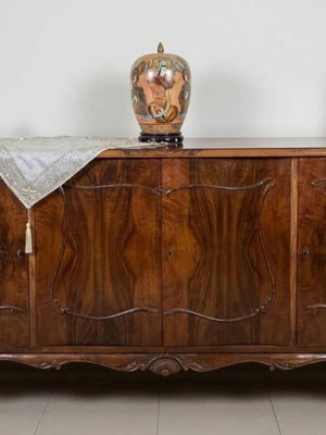 Vintage buffet in excellent condition