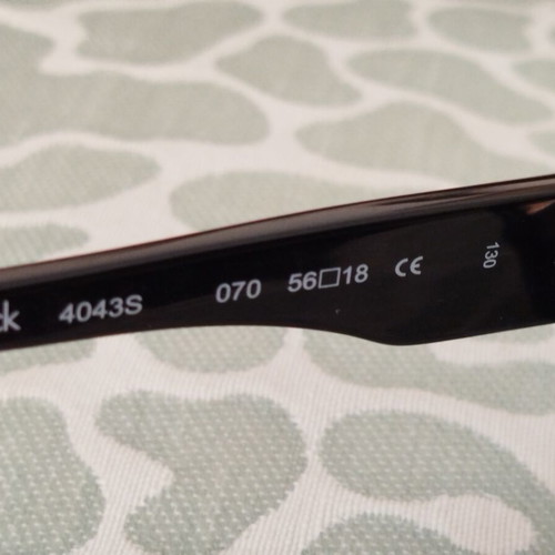 Calvin Klein ck 4043S sunglasses frame like new, black