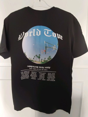 Ανδρικό t-shirt με στάμπα σαν καινούργιο, μέγεθος M, μαύρο και μπλε
