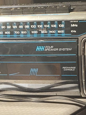 General Electric Am/Fm stereo radio cassette player like new
