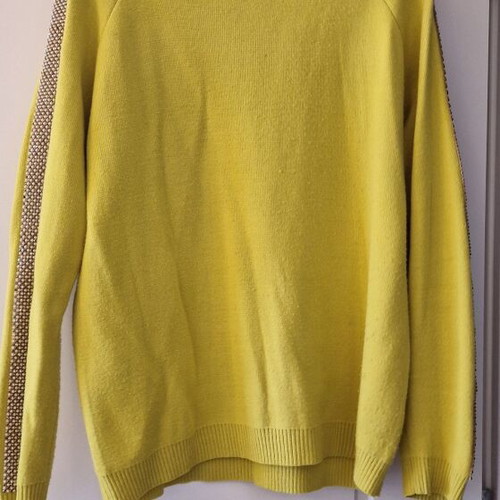 Women's sweater used, yellow, size L with impressive sleeve detail