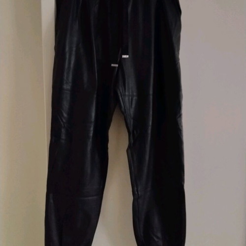 Black leatherette pants size L like new