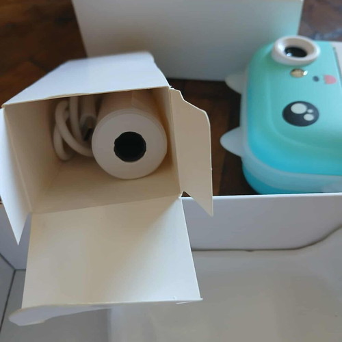 Children's isp3570lks camera with thermal print turquoise used
