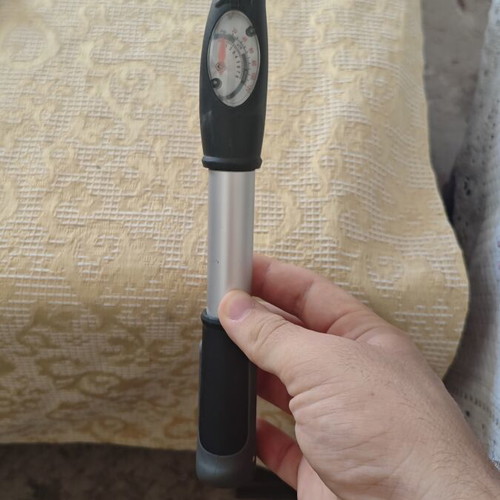 Hand pump for bicycle