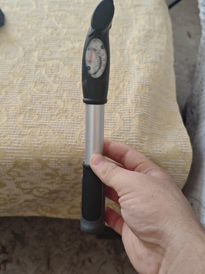 Hand pump for bicycle