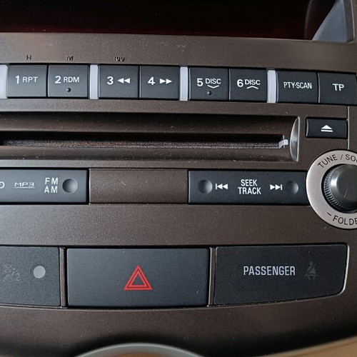 Genuine Mitsubishi ASX 2008–2014 factory dashboard with radio CD new