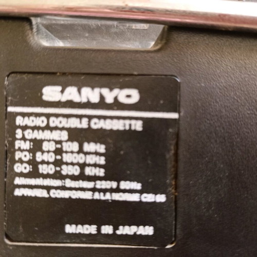 Boombox SANYO S1037N vintage sound system used