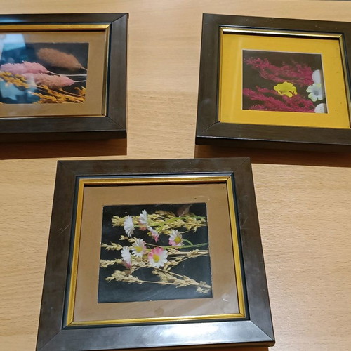 SET OF 3 FRAMES WITH PATTERNS