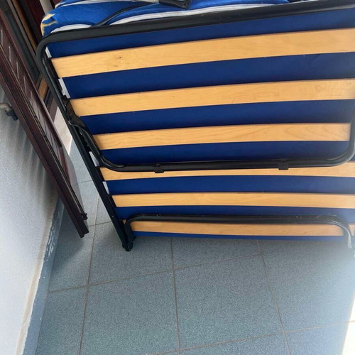 Folding bed like new